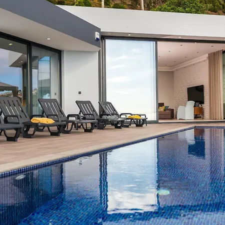 Arco Modern Ocean View Pool أركو دا كالهيتا