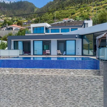 Arco Modern Ocean View Pool Villa *