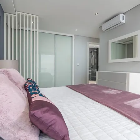 Arco Modern Ocean View Pool Villa *
